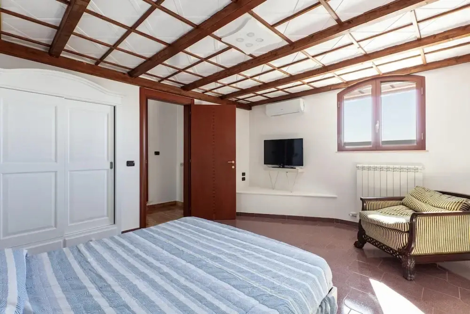 Tenuta San Cassiano with garden and pool