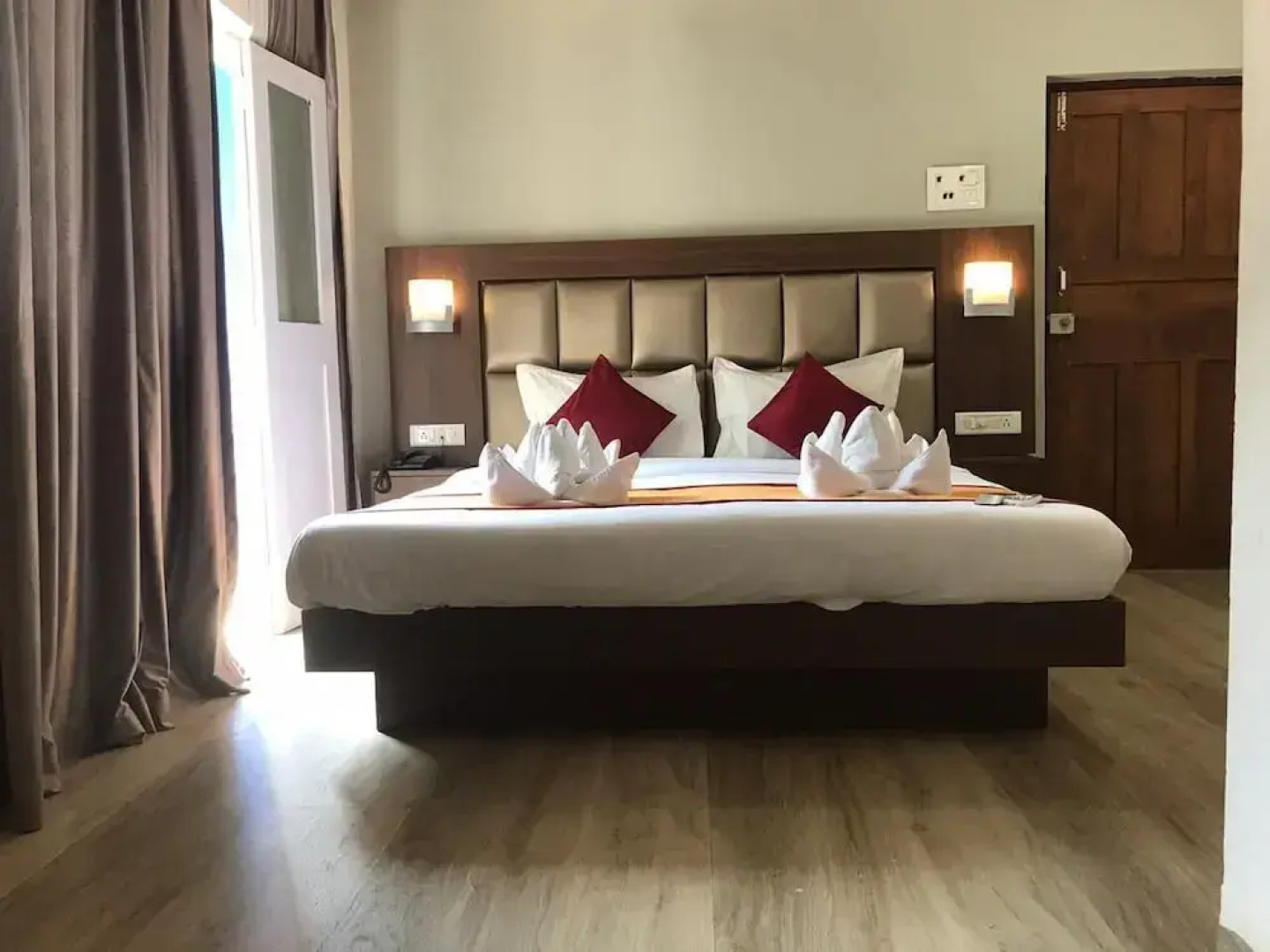 Village Royale, Calangute Beach