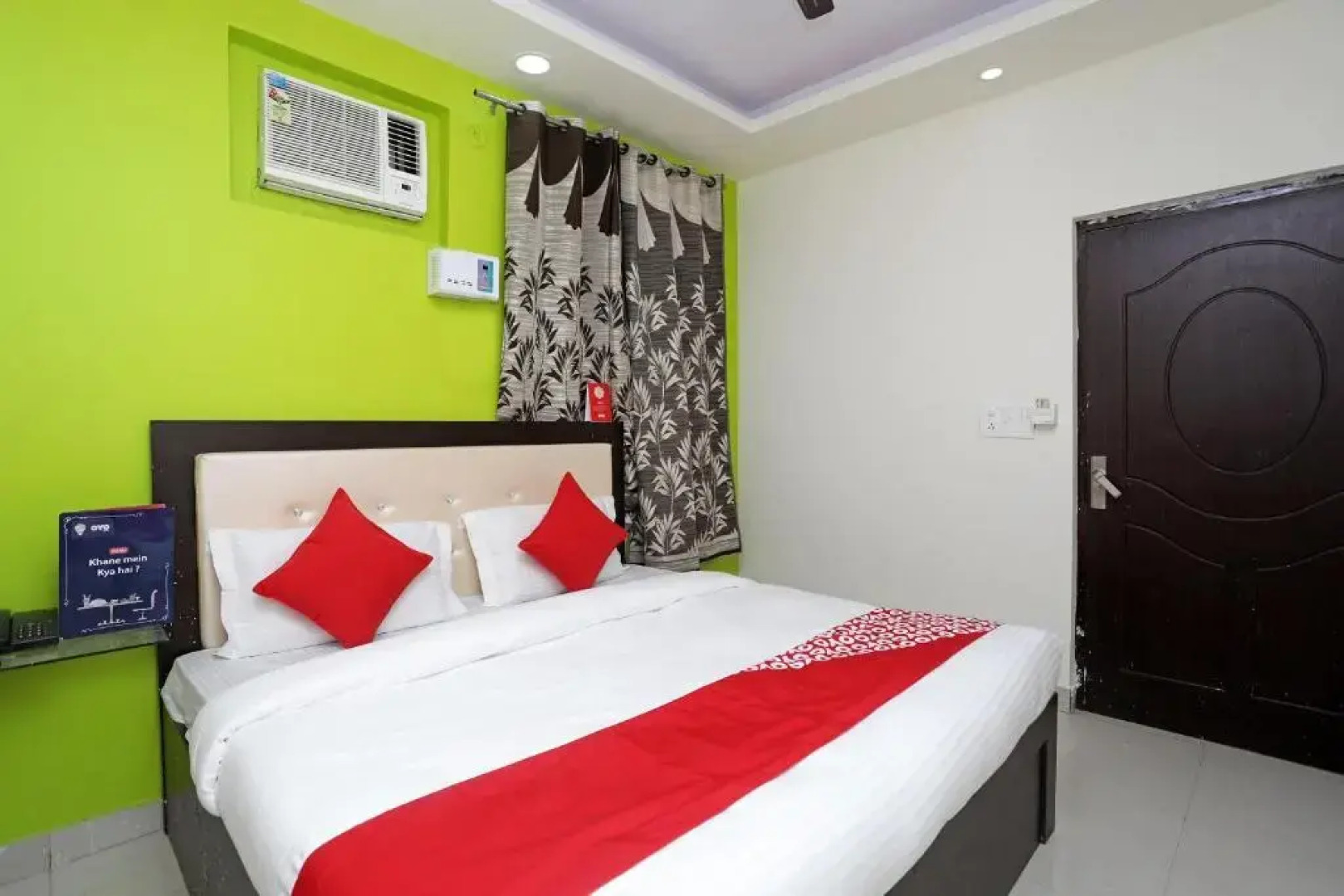 Super OYO 14332 Raj Palace