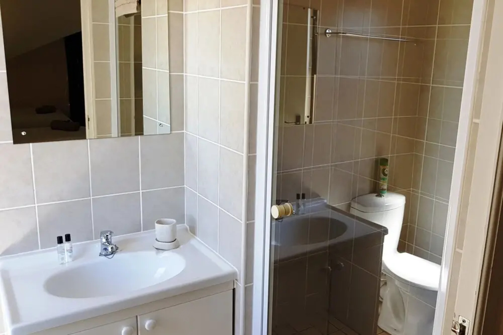 10 Mia Mia Self catering