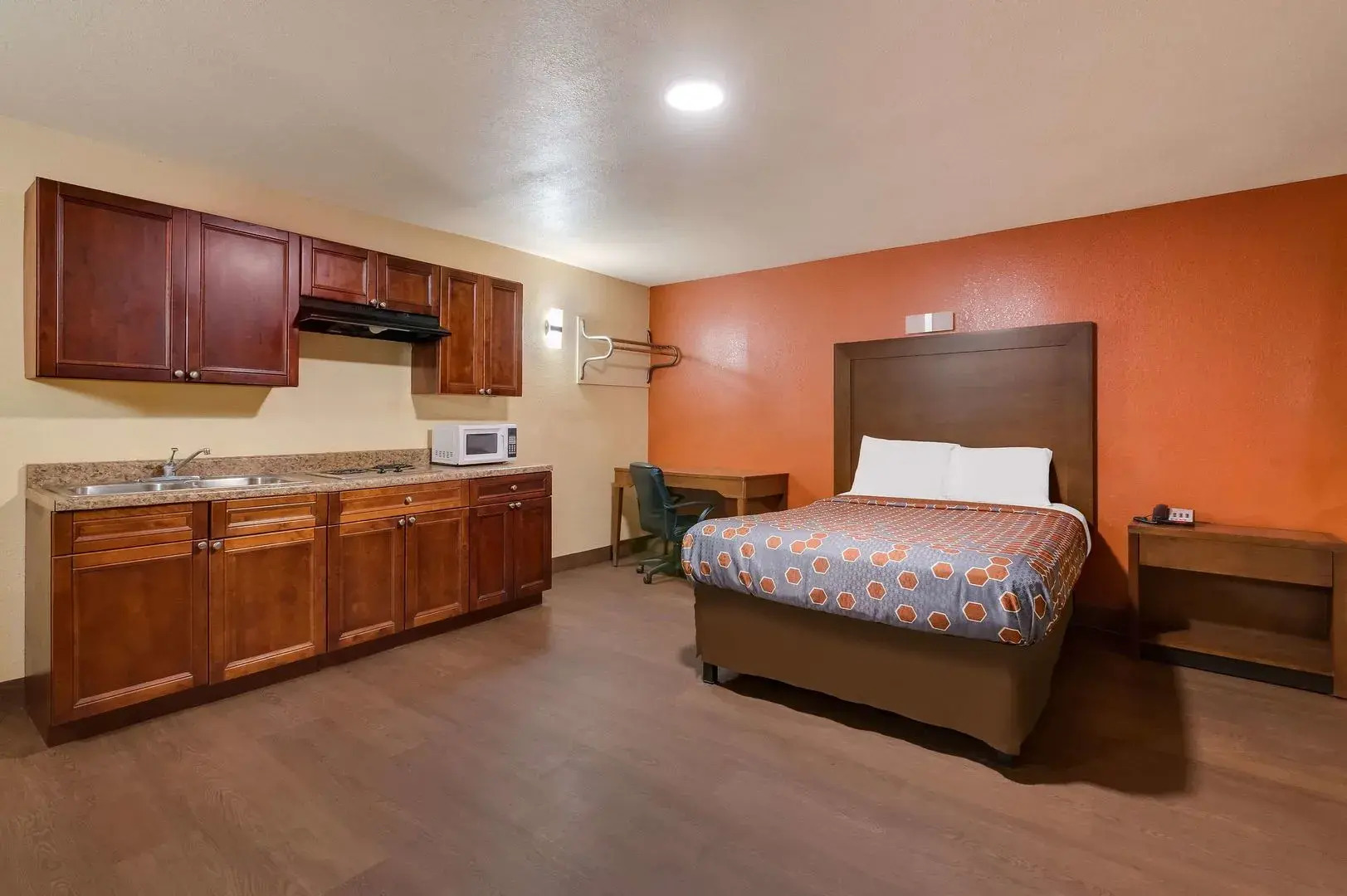 Rodeway Inn & Suites New Orleans East