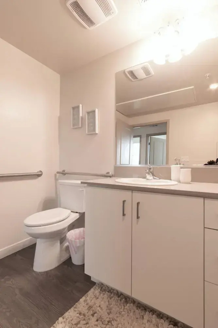 Santa Ana Delightful 4 Bedroom House