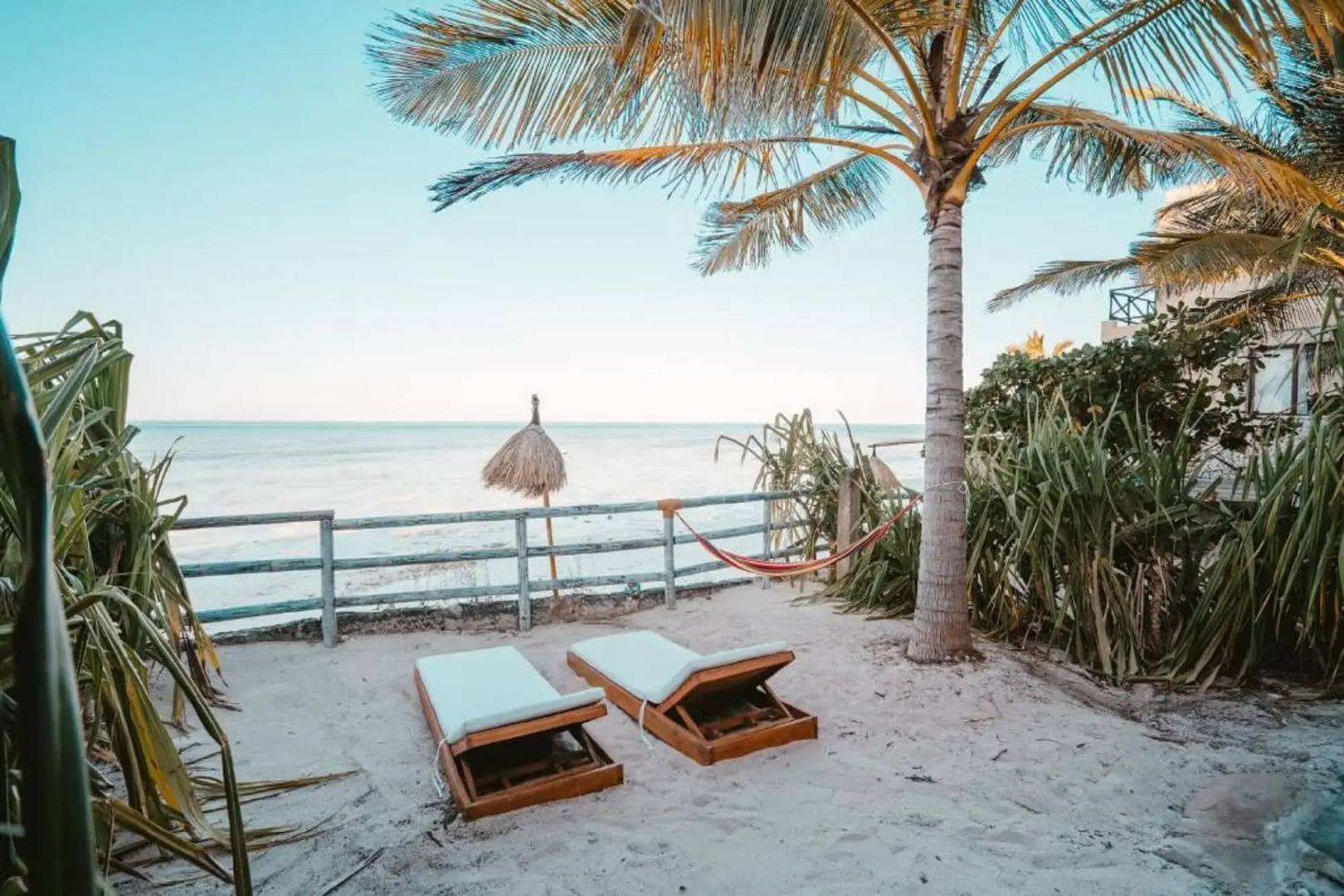 Coral Rocks Hotel & Restaurant