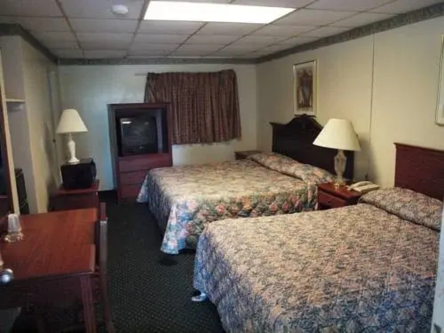 Hilltop Inn