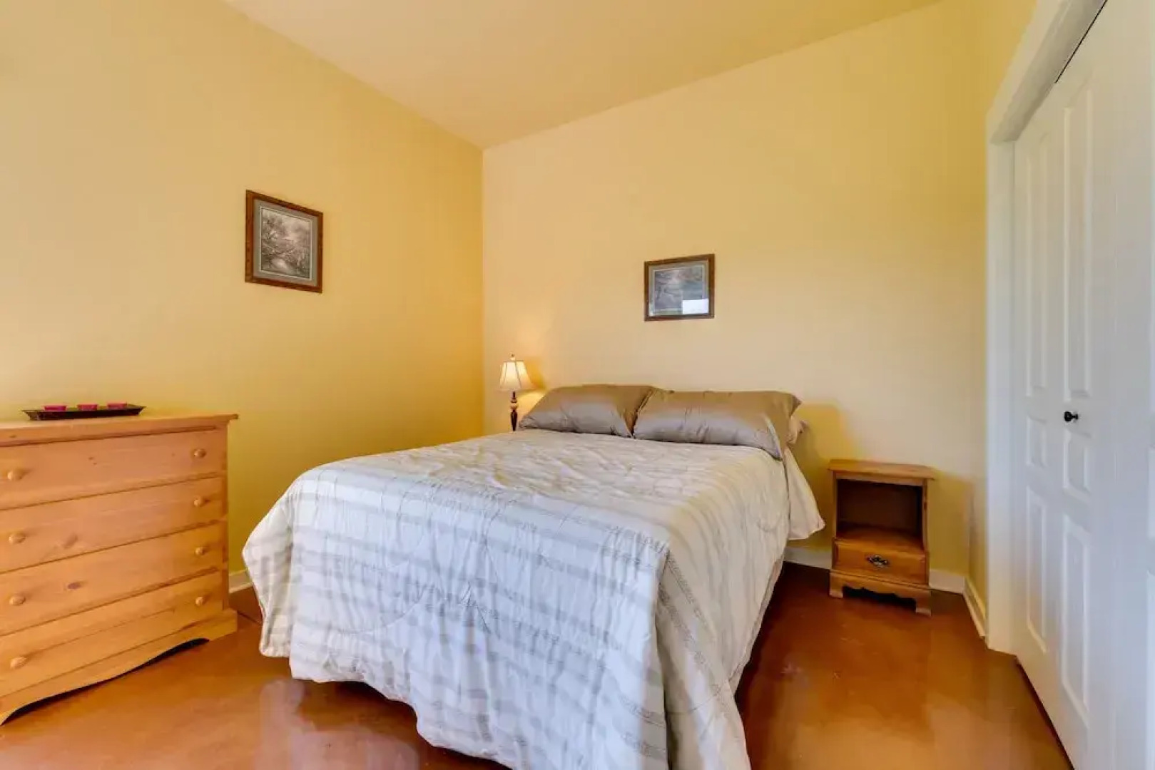 West Richland Home w/ Vineyard & Mountain Views!