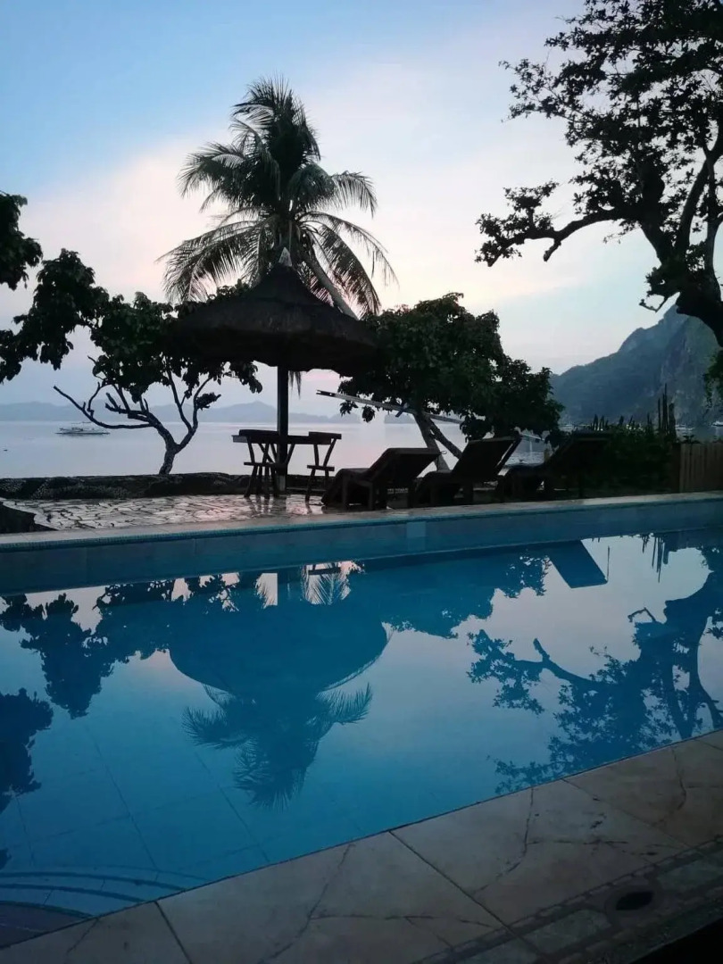 Four Seasons Seaview Hotel