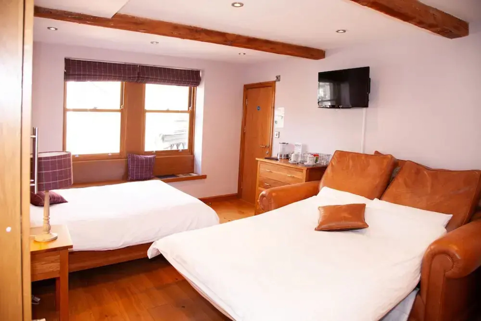 The Rooms at the Nook