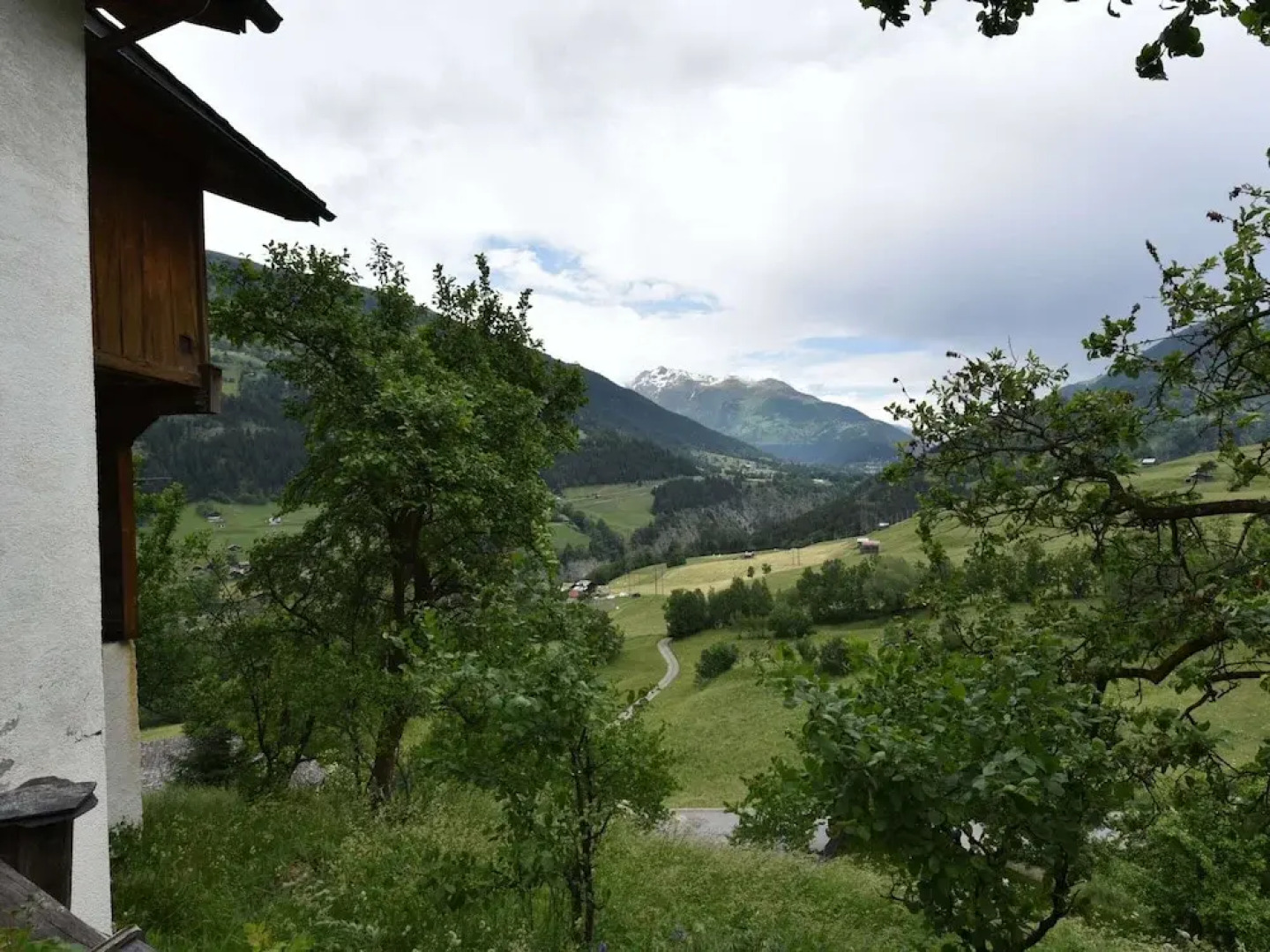 Cozy Stay Near Aletsch