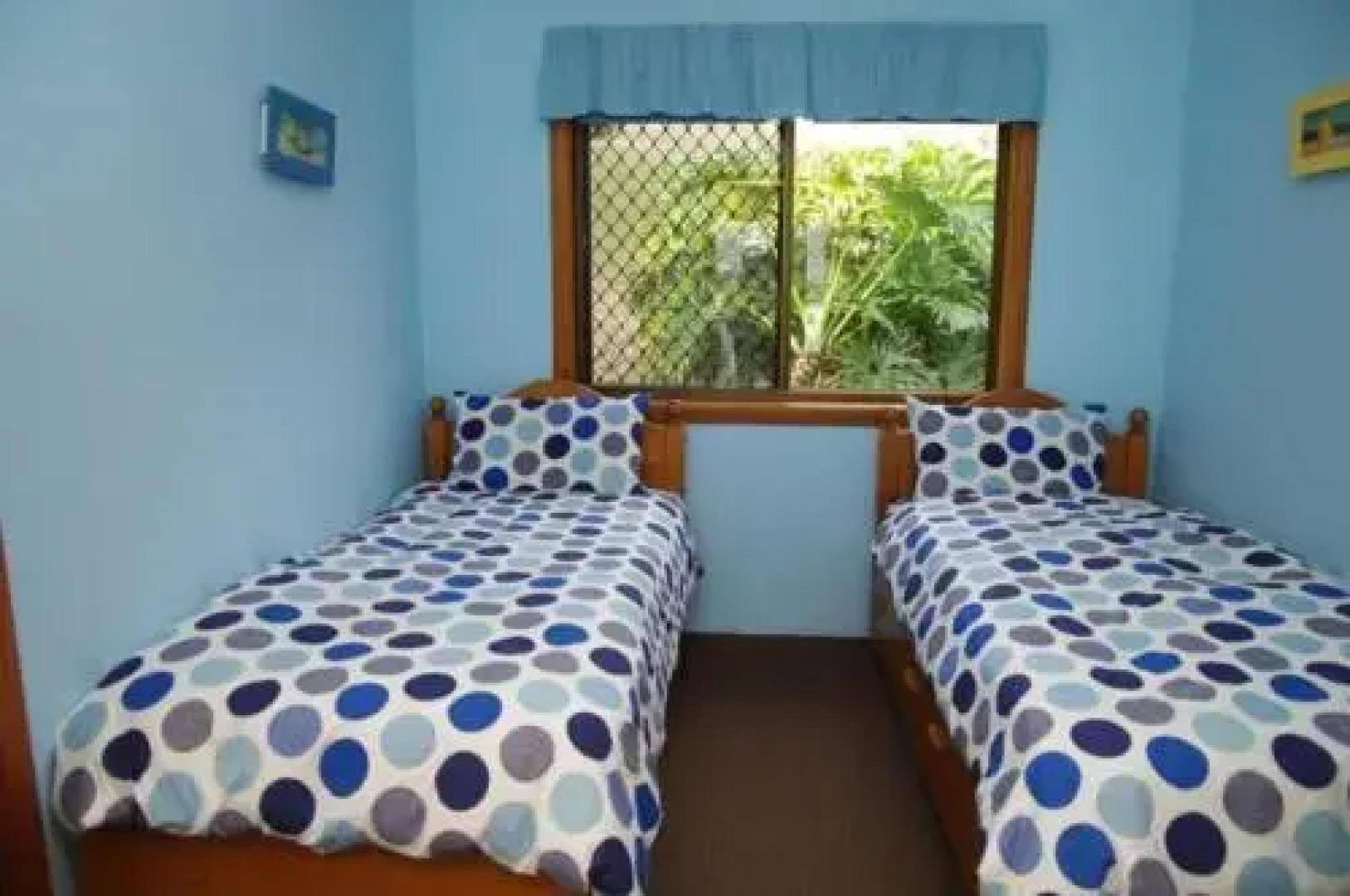 Endeavour, 10 Dulconghi Street