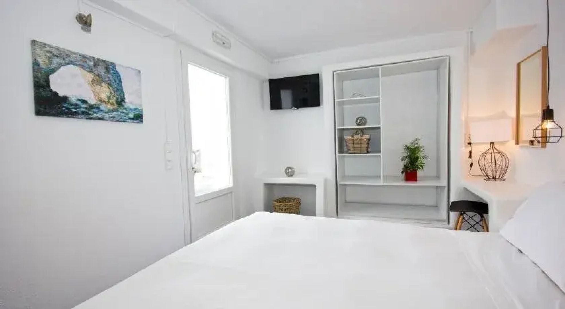 Anixi Lounge Suites - Adults Only