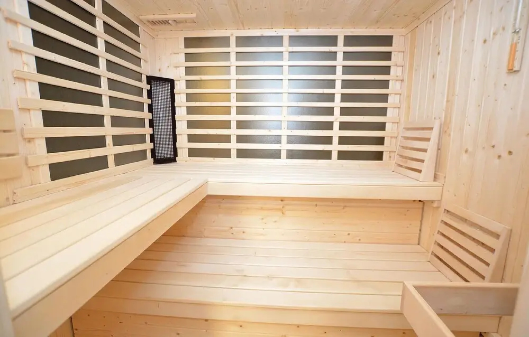 Stunning Home in Sezana With Jacuzzi, Wifi and 5 Bedrooms