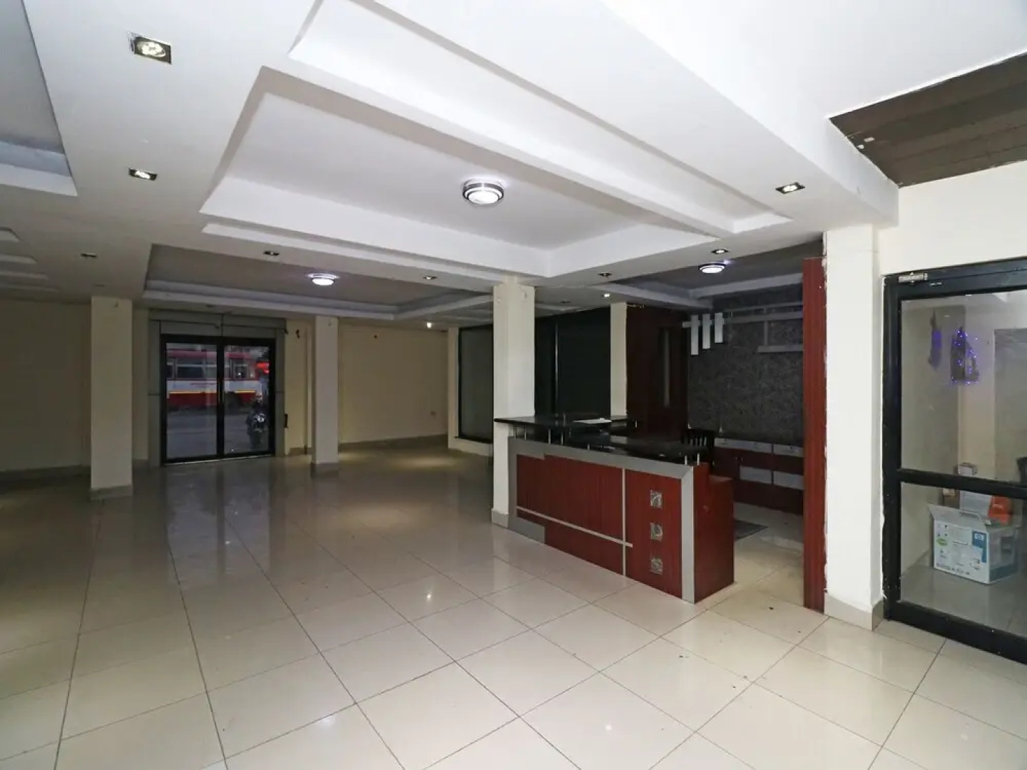 Oyo 15383 Hotel Grand Melrose