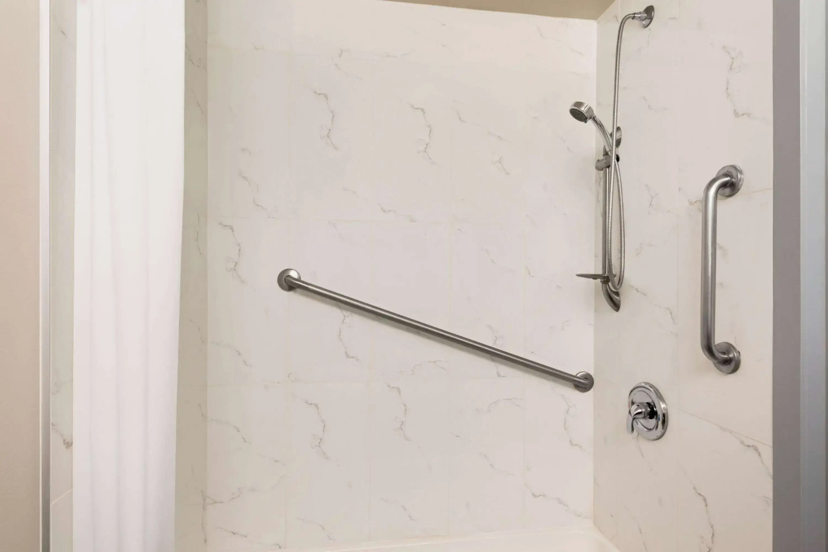 Travelodge by Wyndham Calgary South