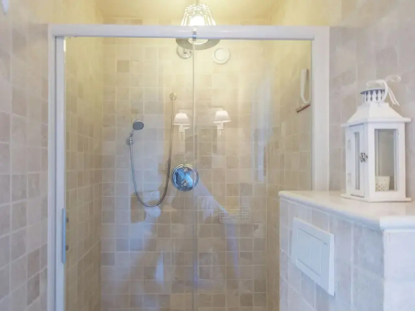 Luxurious villa in Les Issambres with Jacuzzi