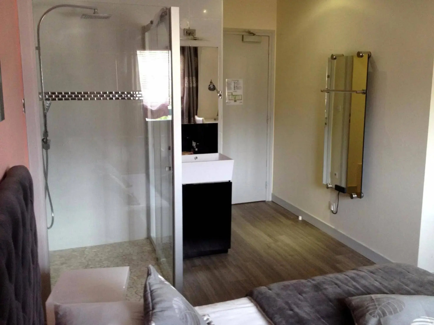 Logis Hôtel Restaurant Le Castel Fleuri