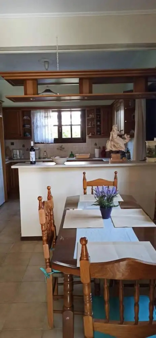 Lovely 2-bedroom Villa in Akrata, all Seasons!