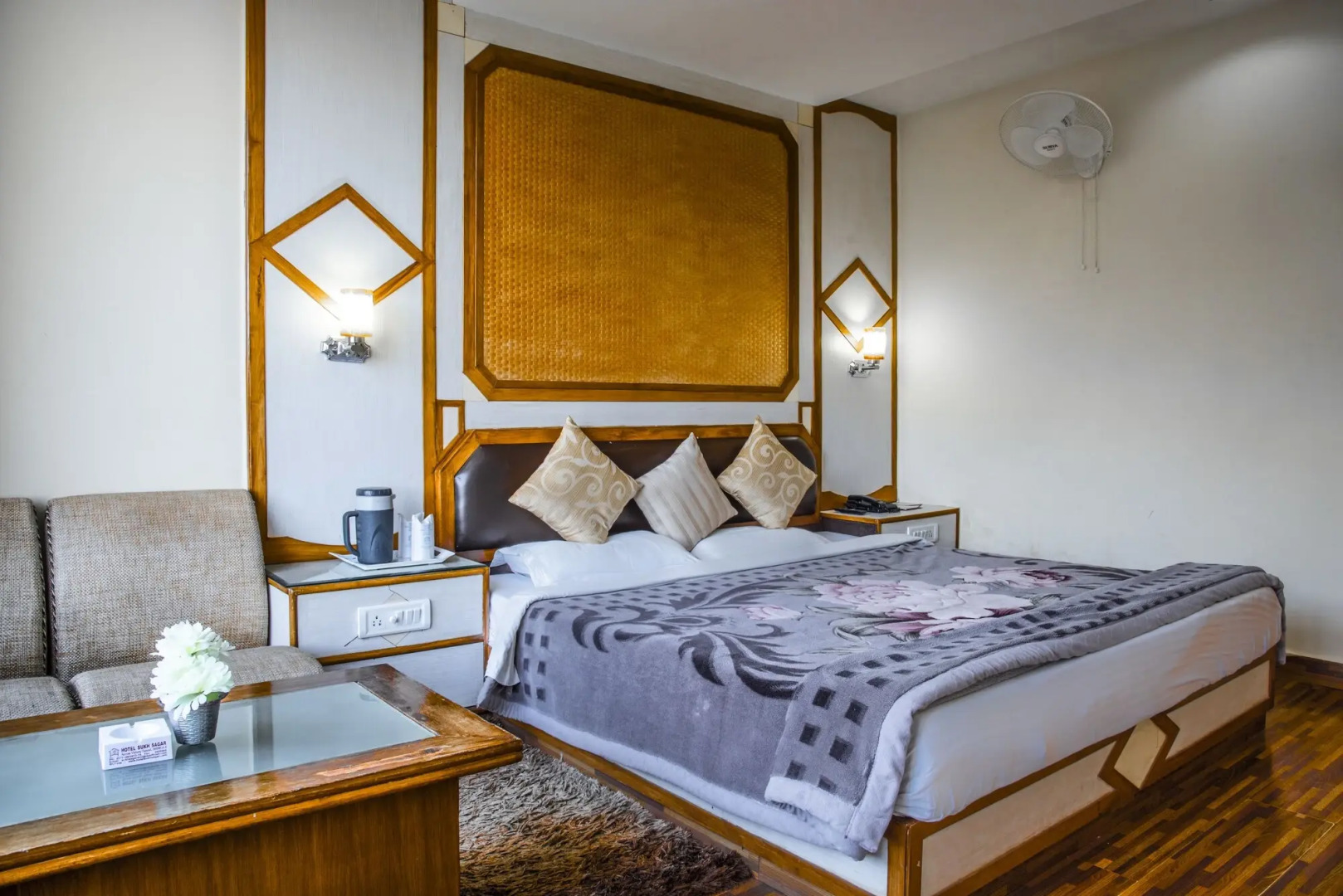 Hotel Sukh Sagar Regency