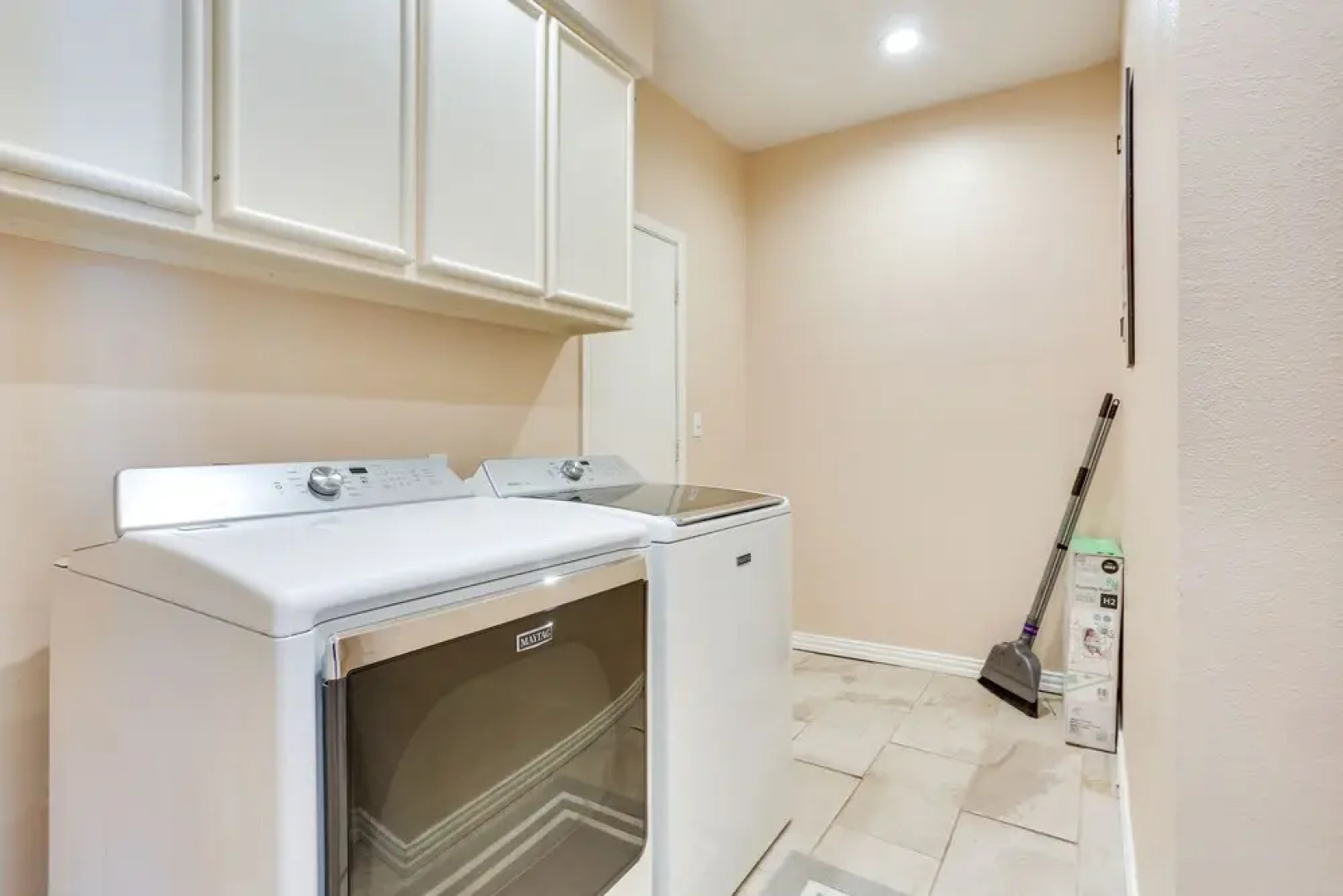 Lakefront Townhome in Pottsboro: Pets Welcome!