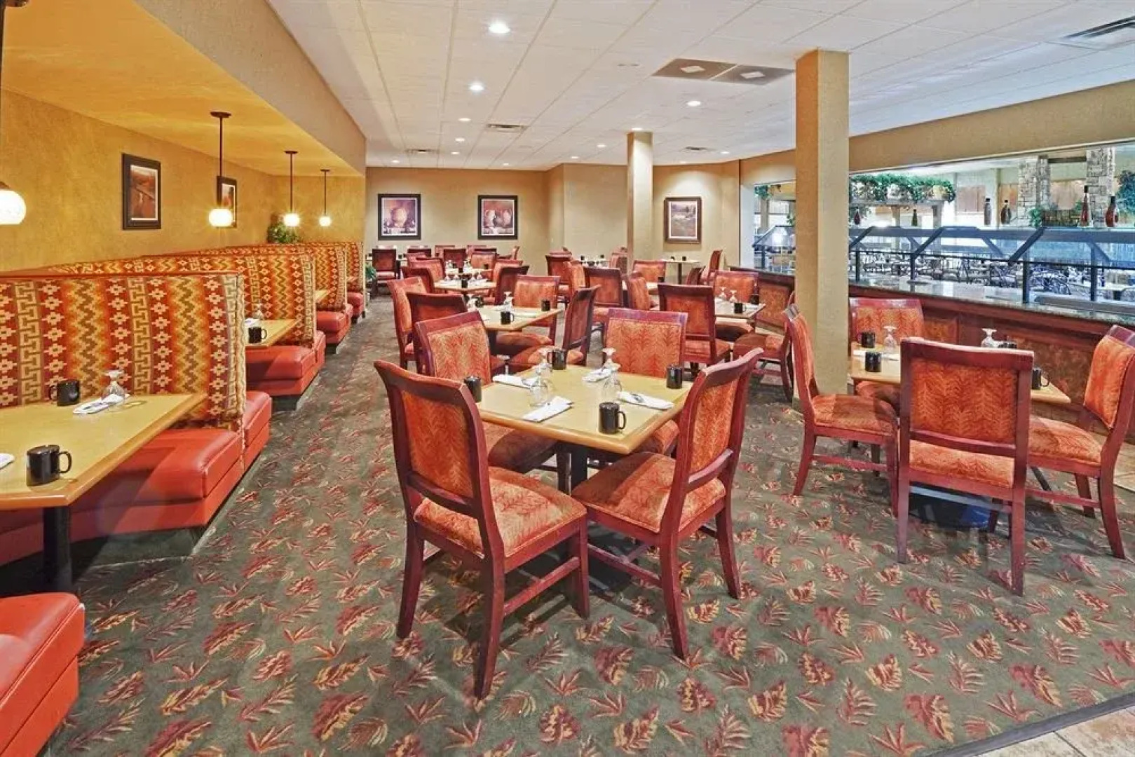 DoubleTree by Hilton Hotel Joplin