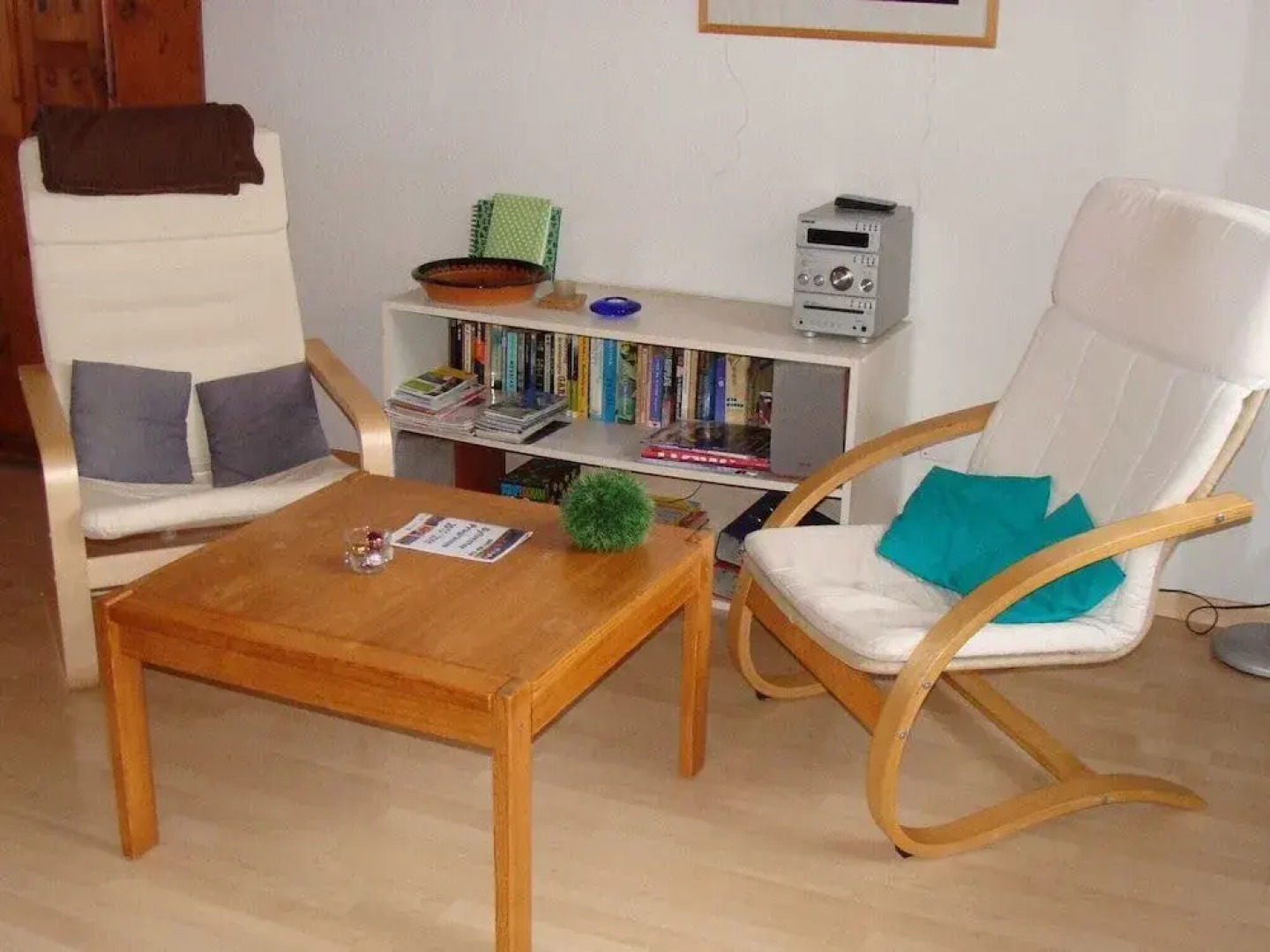 Scenic Holiday Home in Kandergrund With Altels View