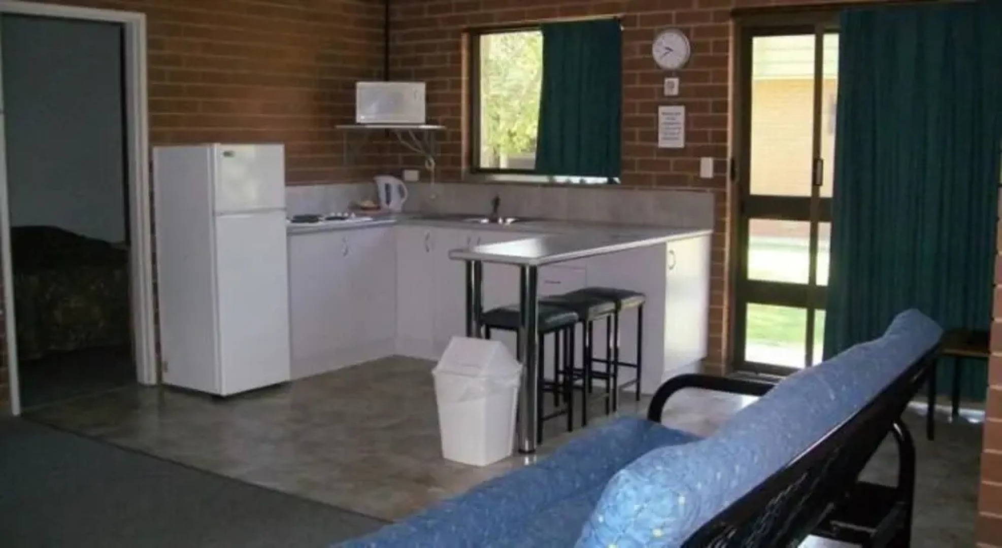 River Village Motel & Holiday Units