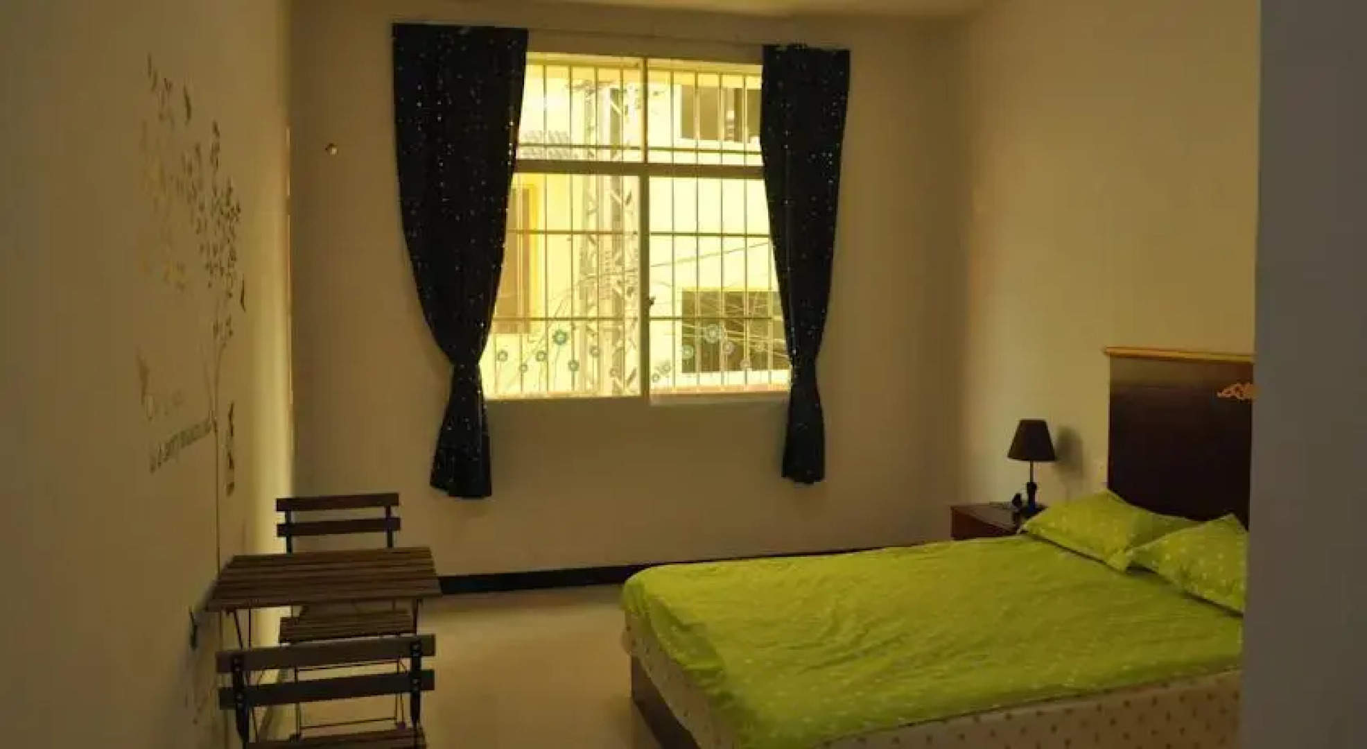 Wonderland Youth Hostel