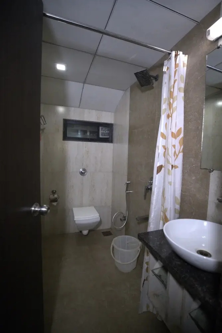 Hotel The Excellency