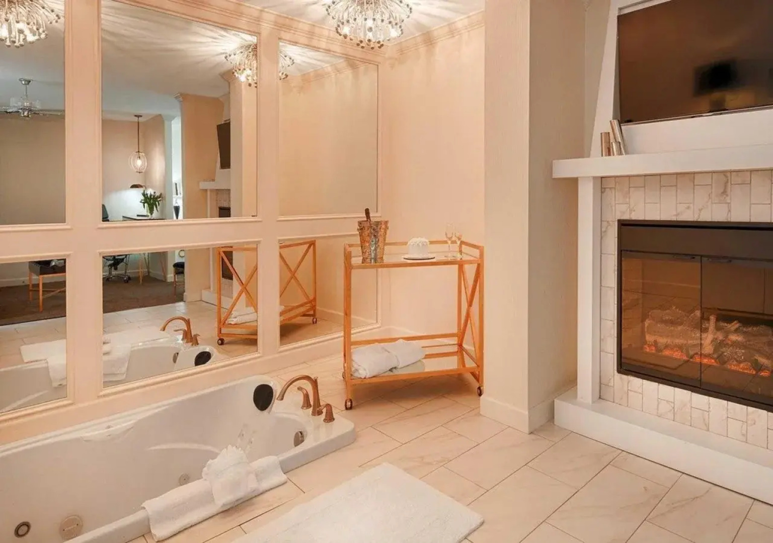 The Burgundy Hotel, Tapestry Collection by Hilton