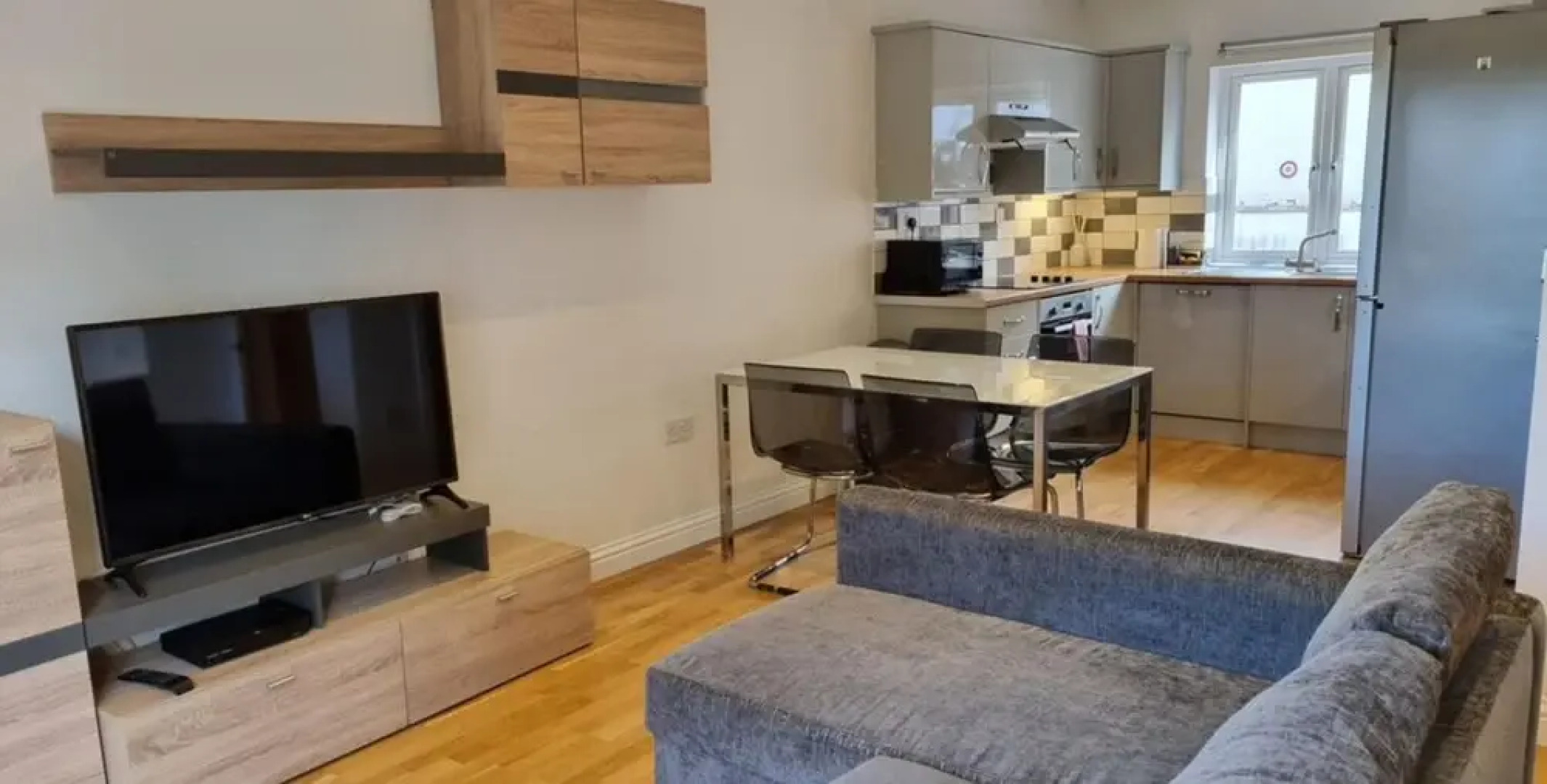 Cliffe House by Kasar Stays