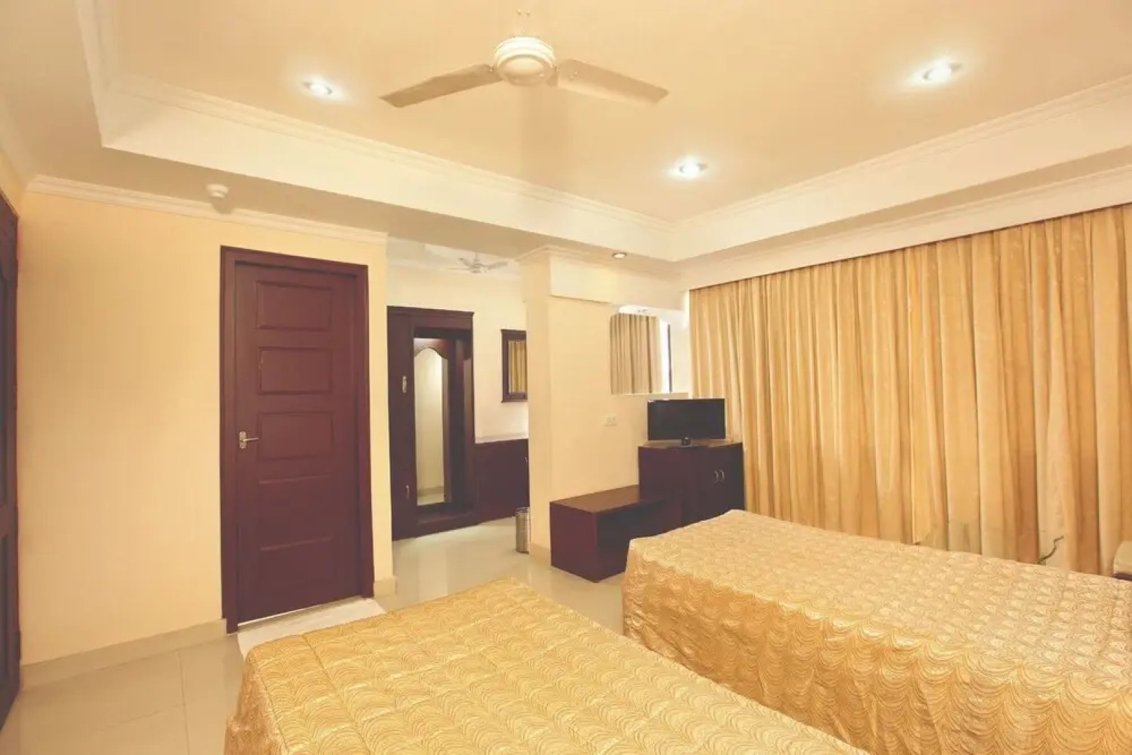 Hotel Indraprastha Kayamkulam