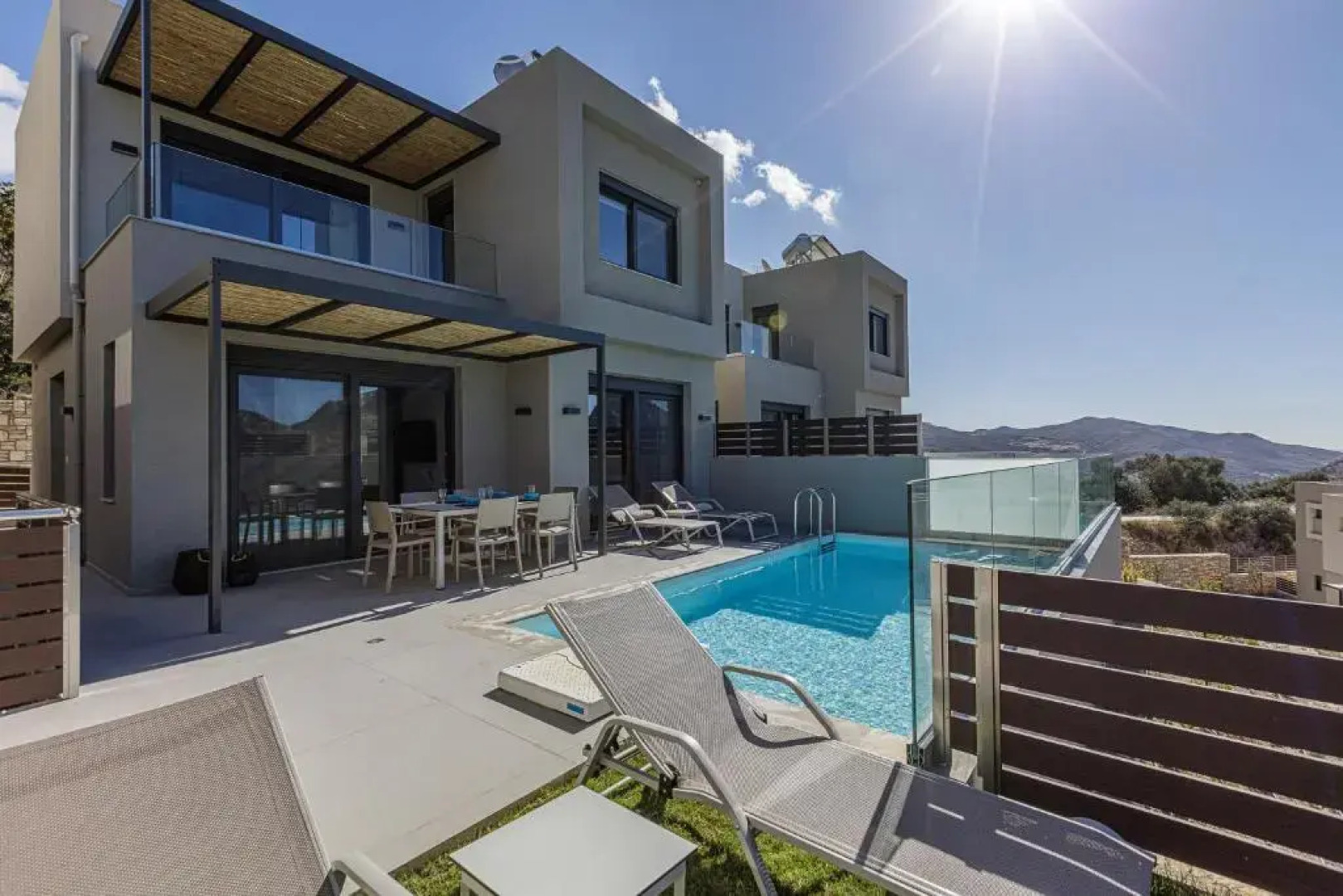 Porti Villas Iraklis