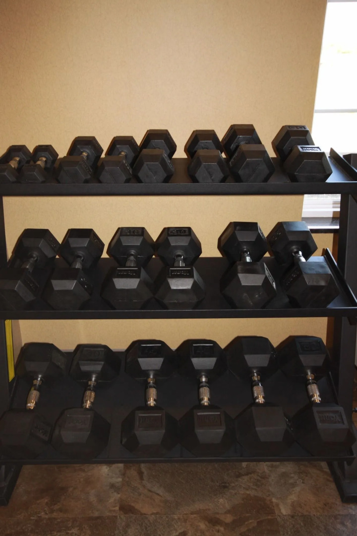 Cobblestone Hotel & Suites – Devils Lake