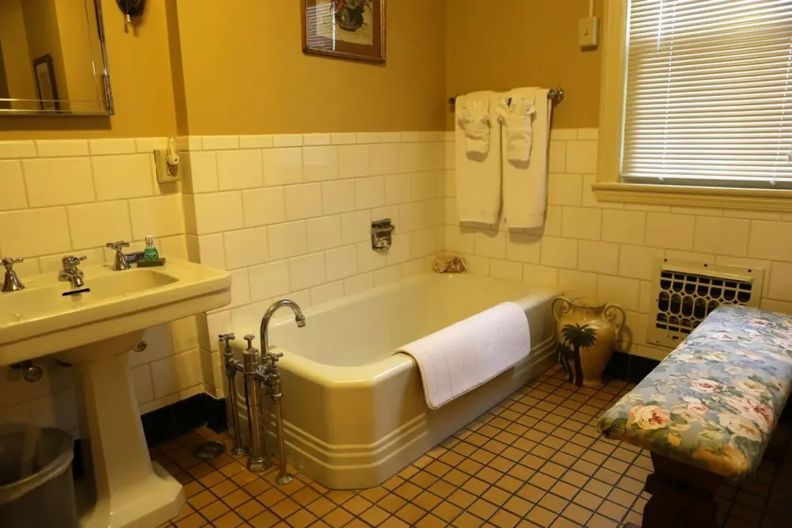 Robertshaw Country House Bed & Breakfast