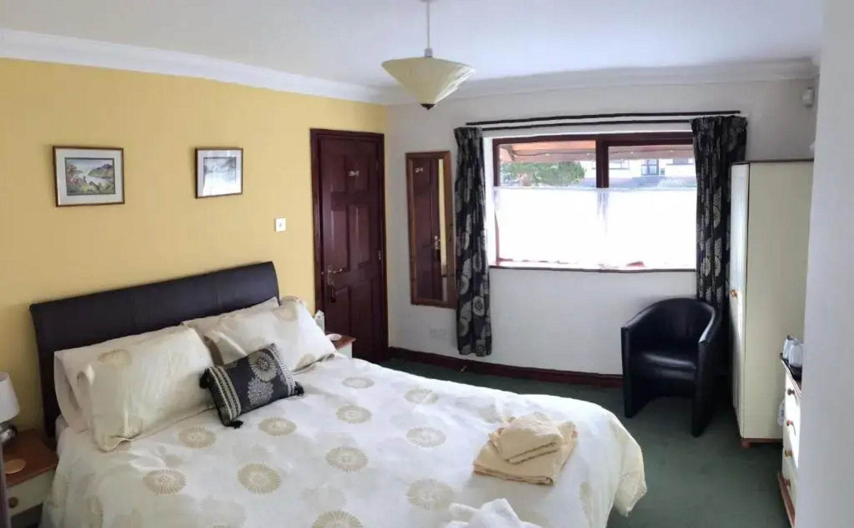 Meadow View Bed  Breakfast