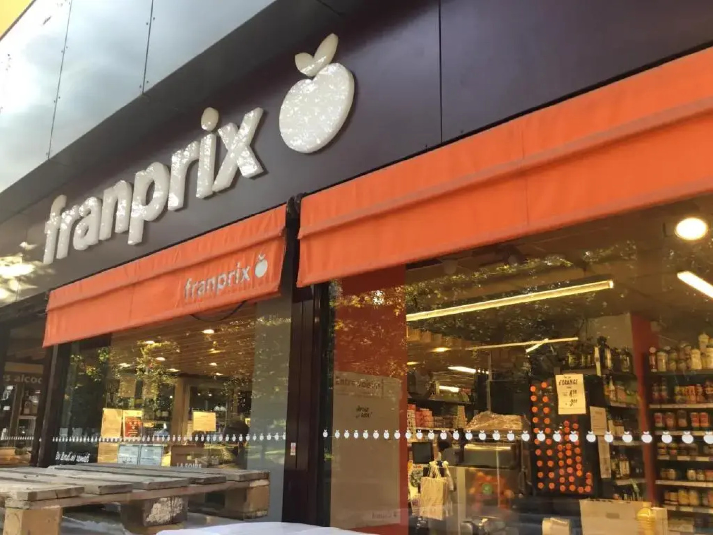 Just for sleep - Parisian Male dorm room - daily stay from 20h to 10h