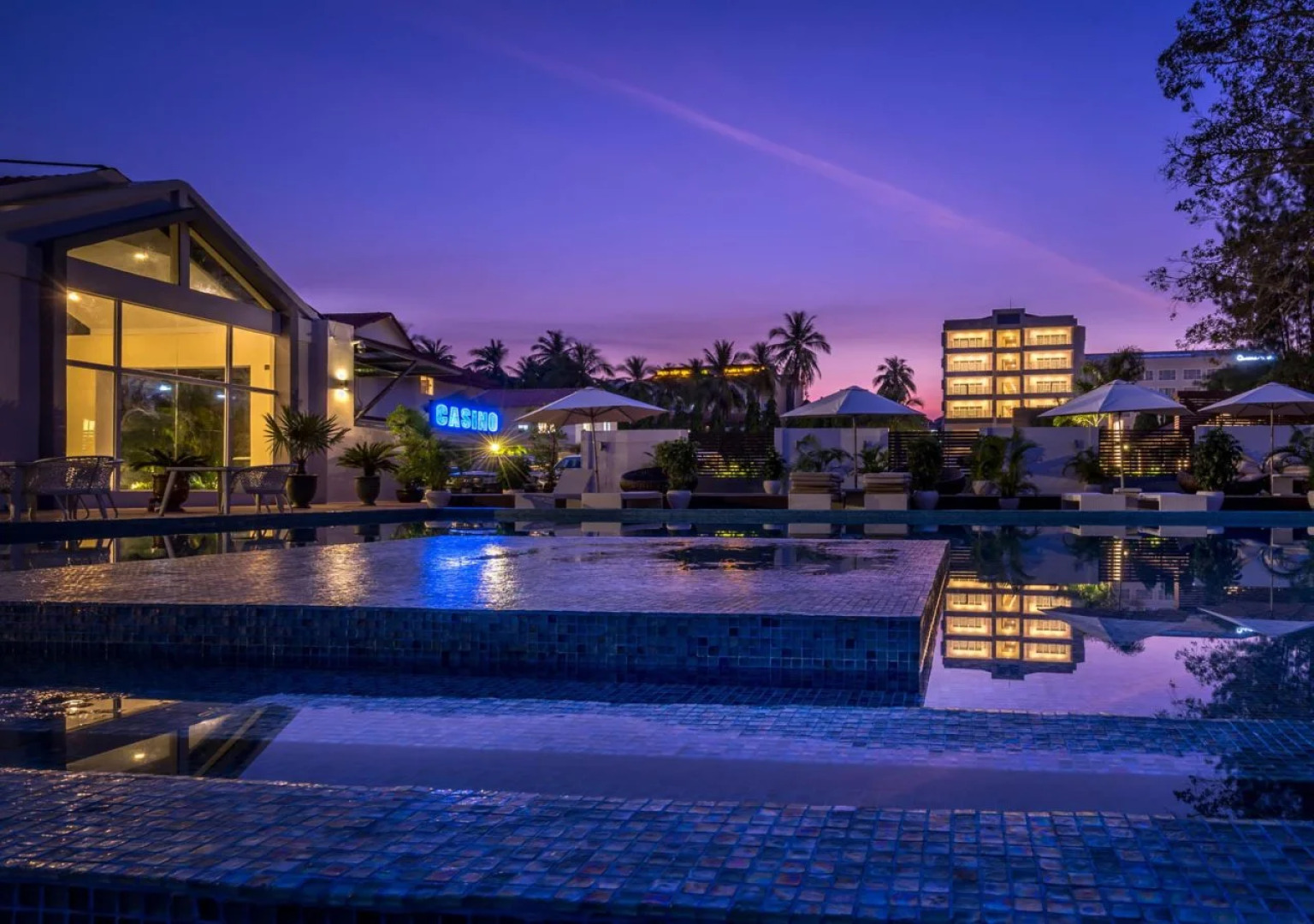 Queenco Hotel & Casino