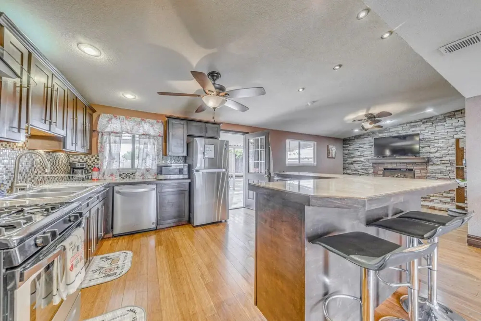 Pet-friendly Alamogordo Home 16 Mi to White Sands!