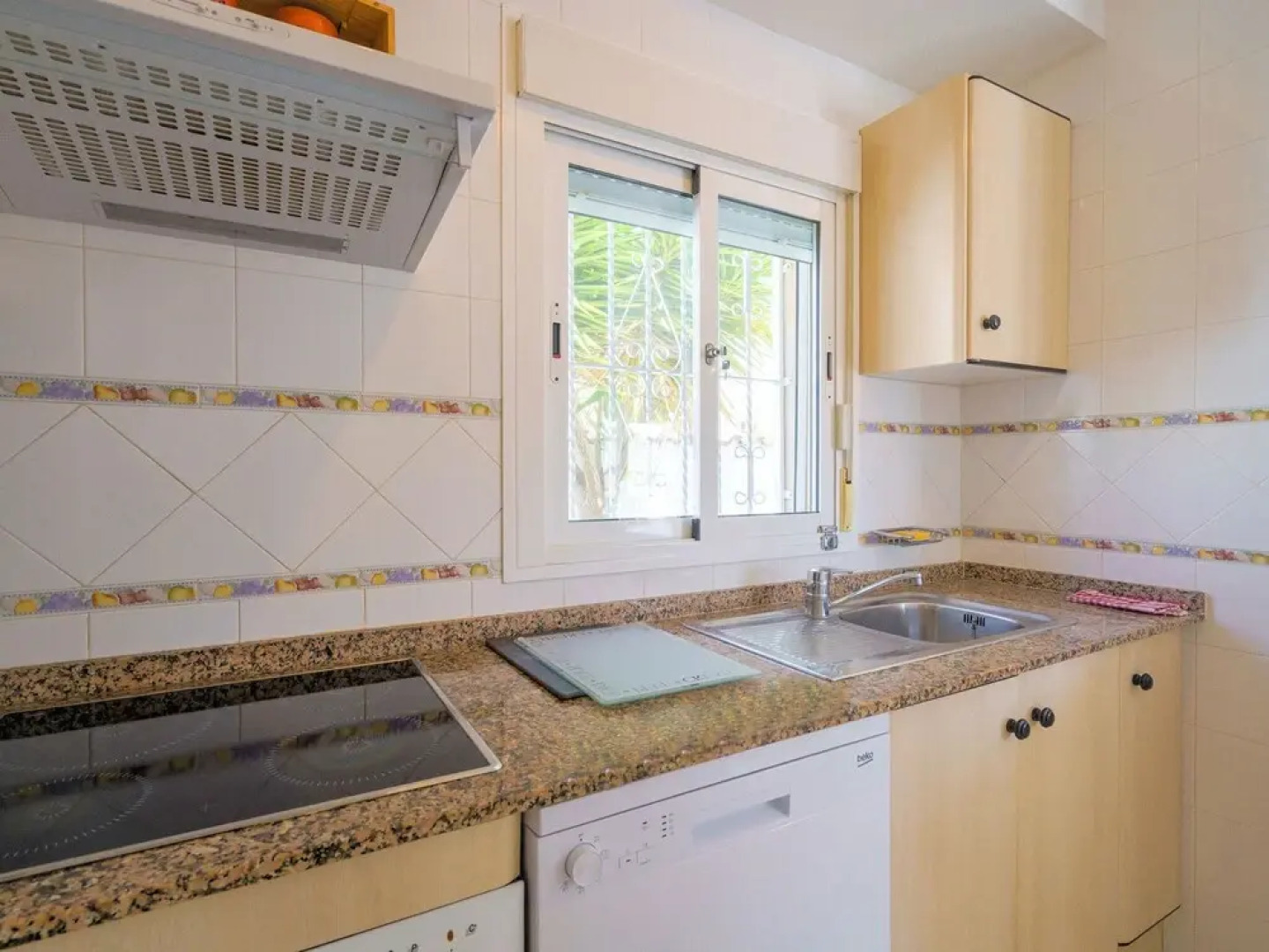 Modern Apartment Near Torrevieja in Alicante With a Roof Terrace