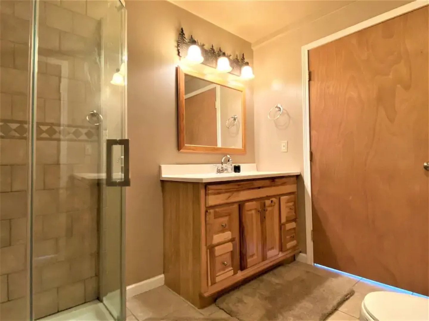 Alaska Creekside Cabins