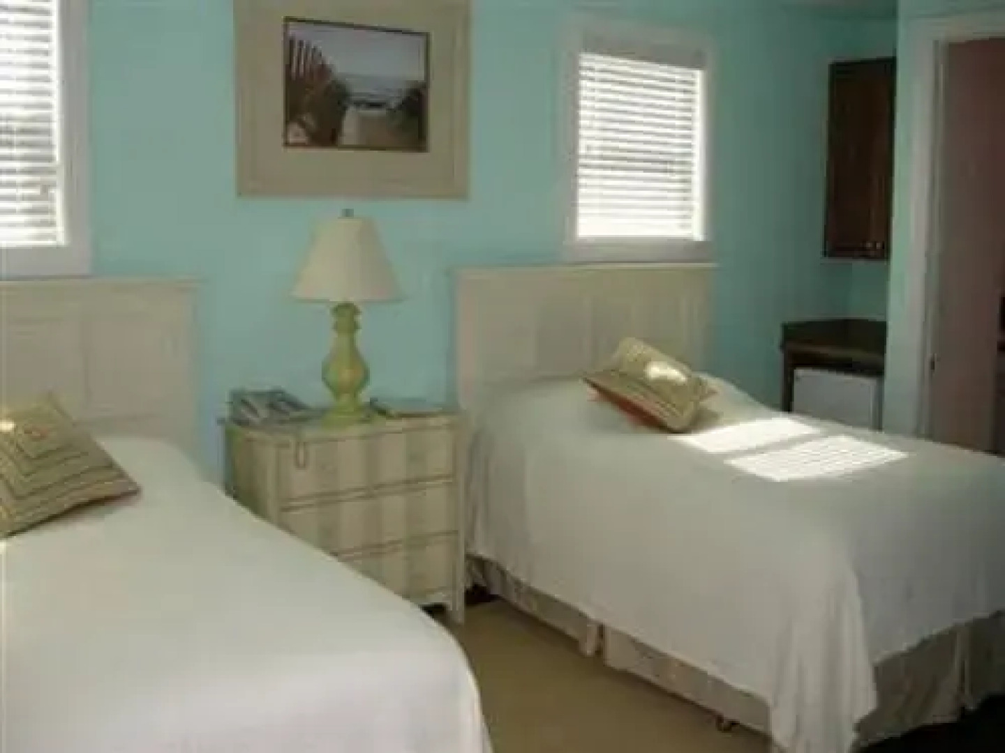 Long Island Breeze Resort and Yacht Club