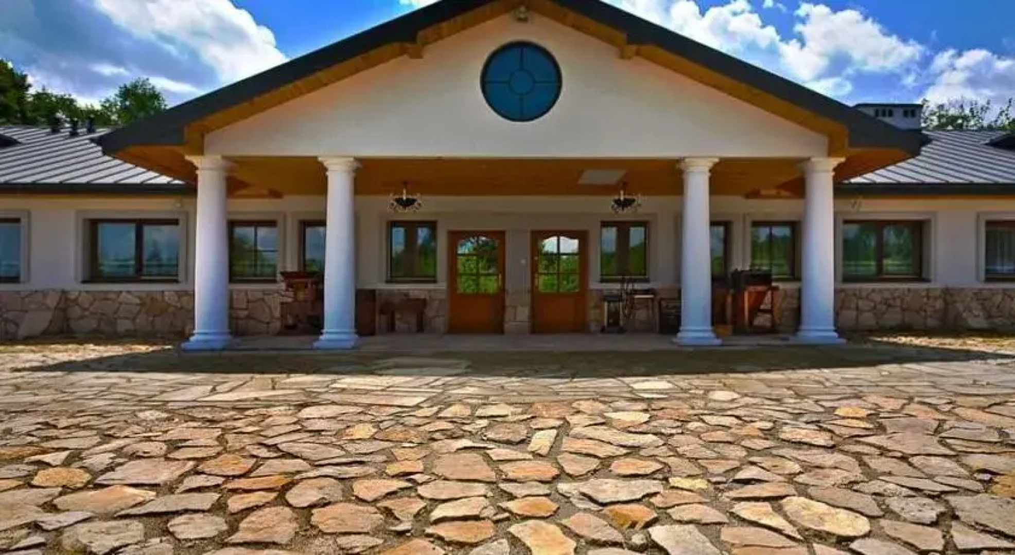 Modrzewiowe Wzgórza