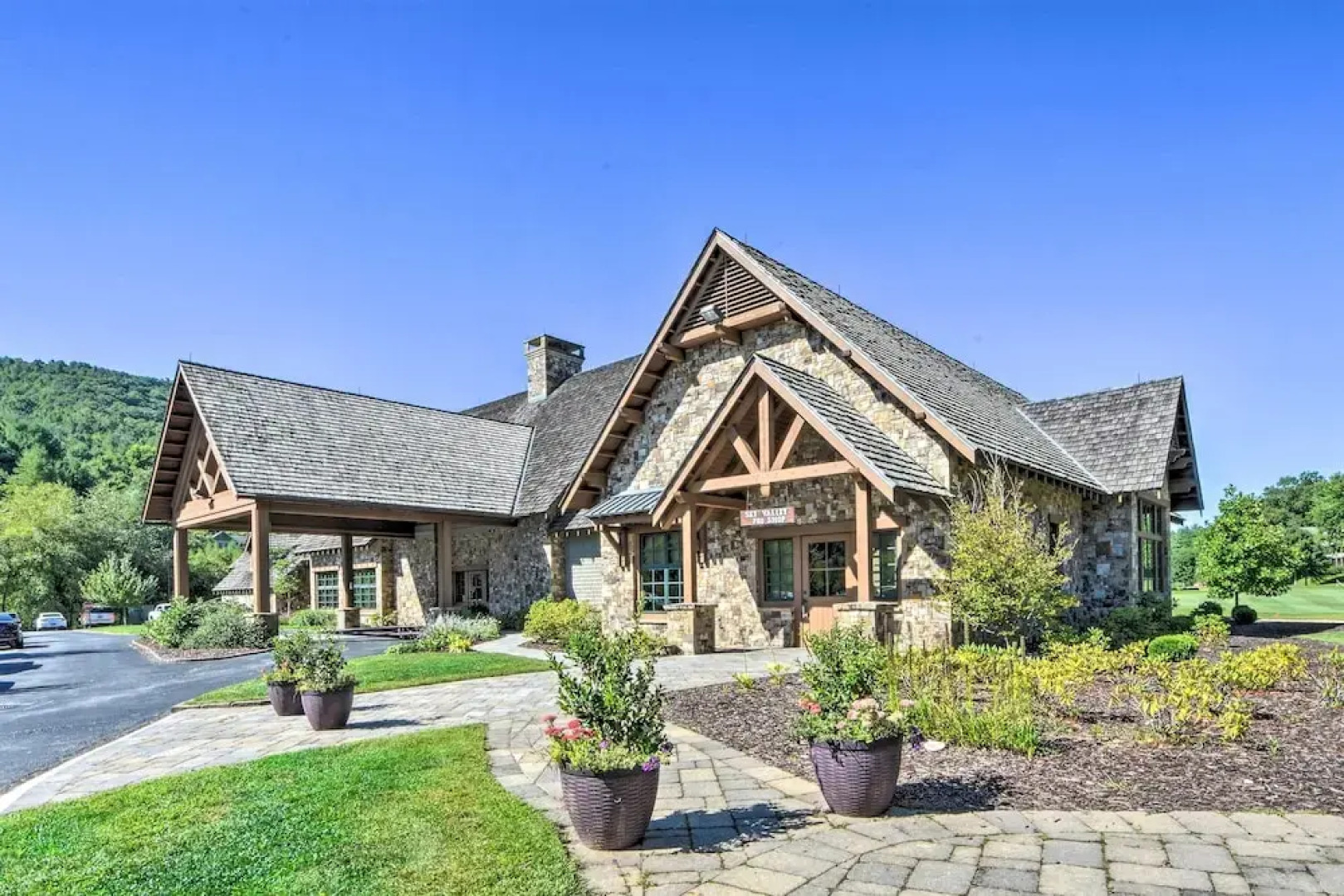 Sky Valley Retreat w/ Resort Amenities & Views!