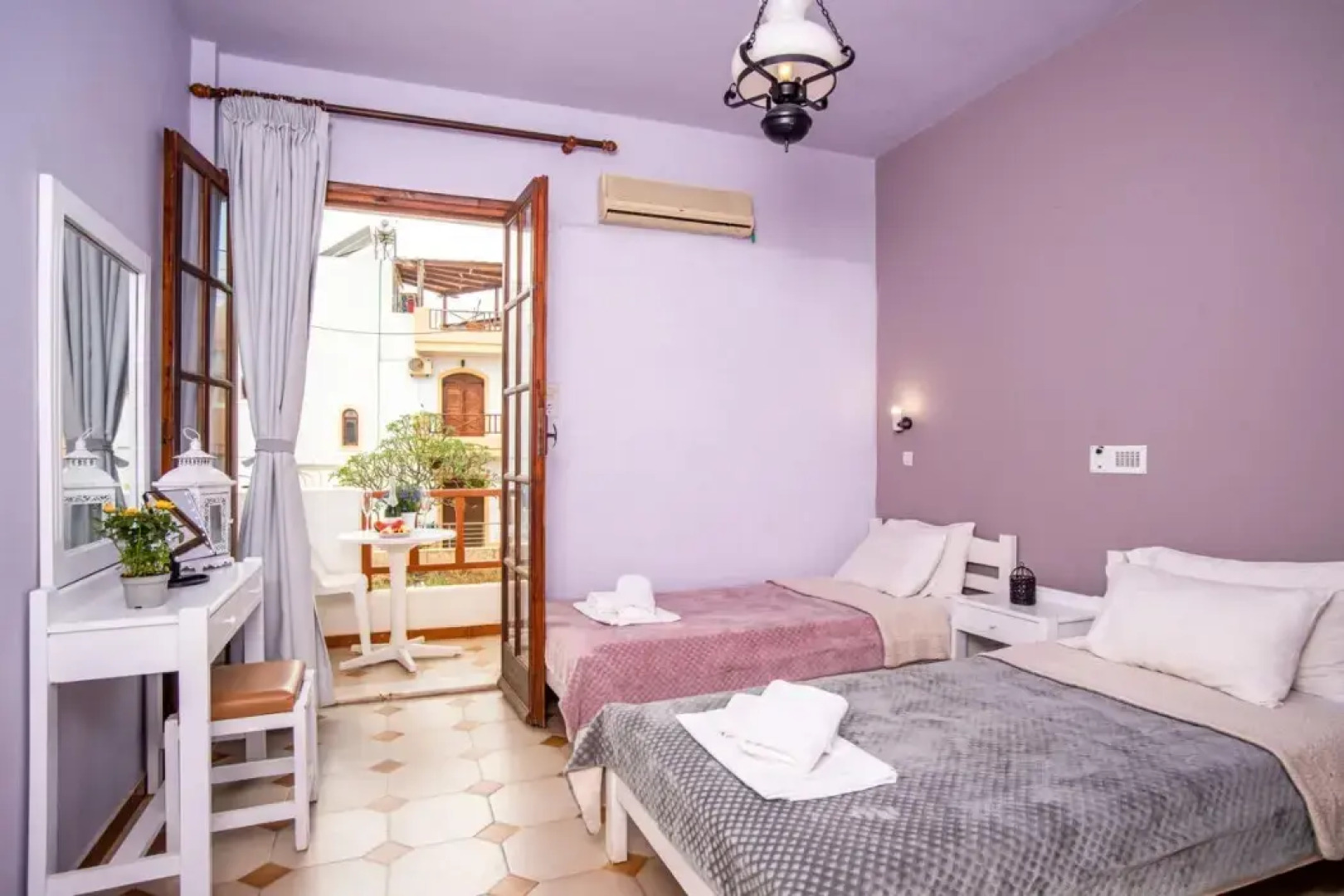 Alexandra Apartments