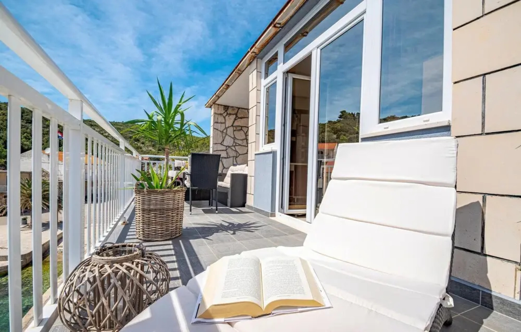 Awesome Home in Zavalatica With Wifi and 3 Bedrooms