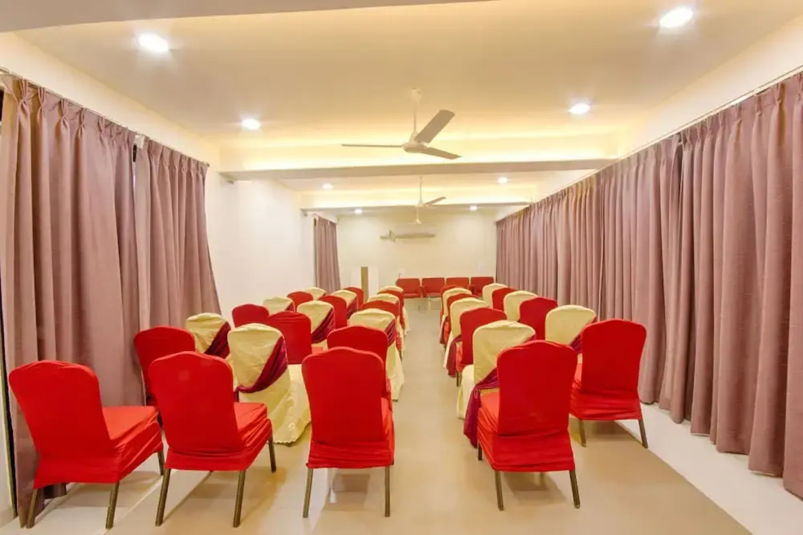Hotel Grand Ashwin Executive