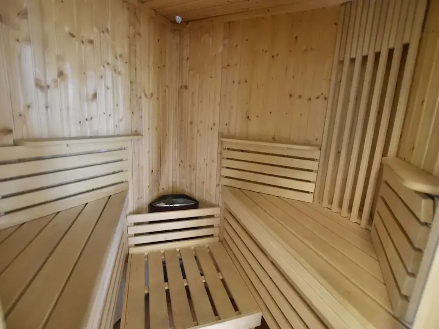 Spacious Home, Zierow