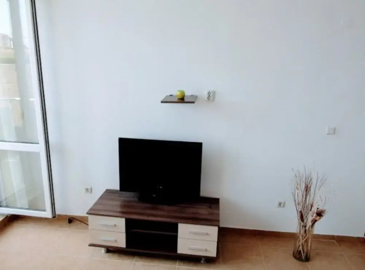 Charming 1-bed Apartment in Aheloy