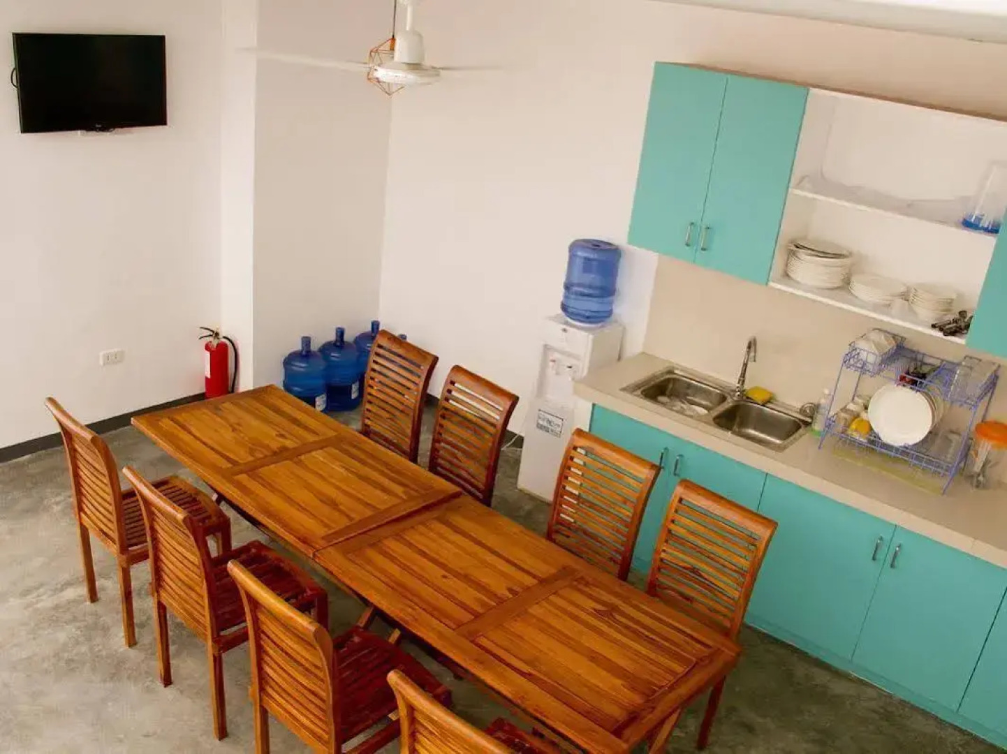 Second Wind Hostel by MNL