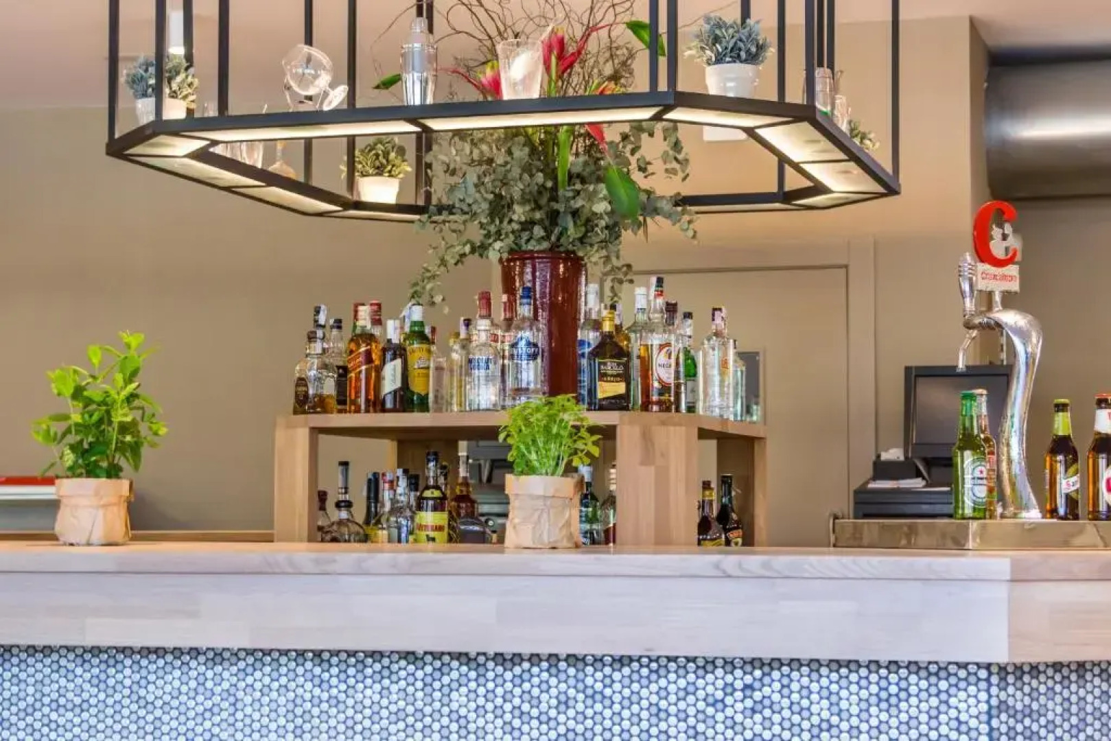 Intelier Orange Hotel