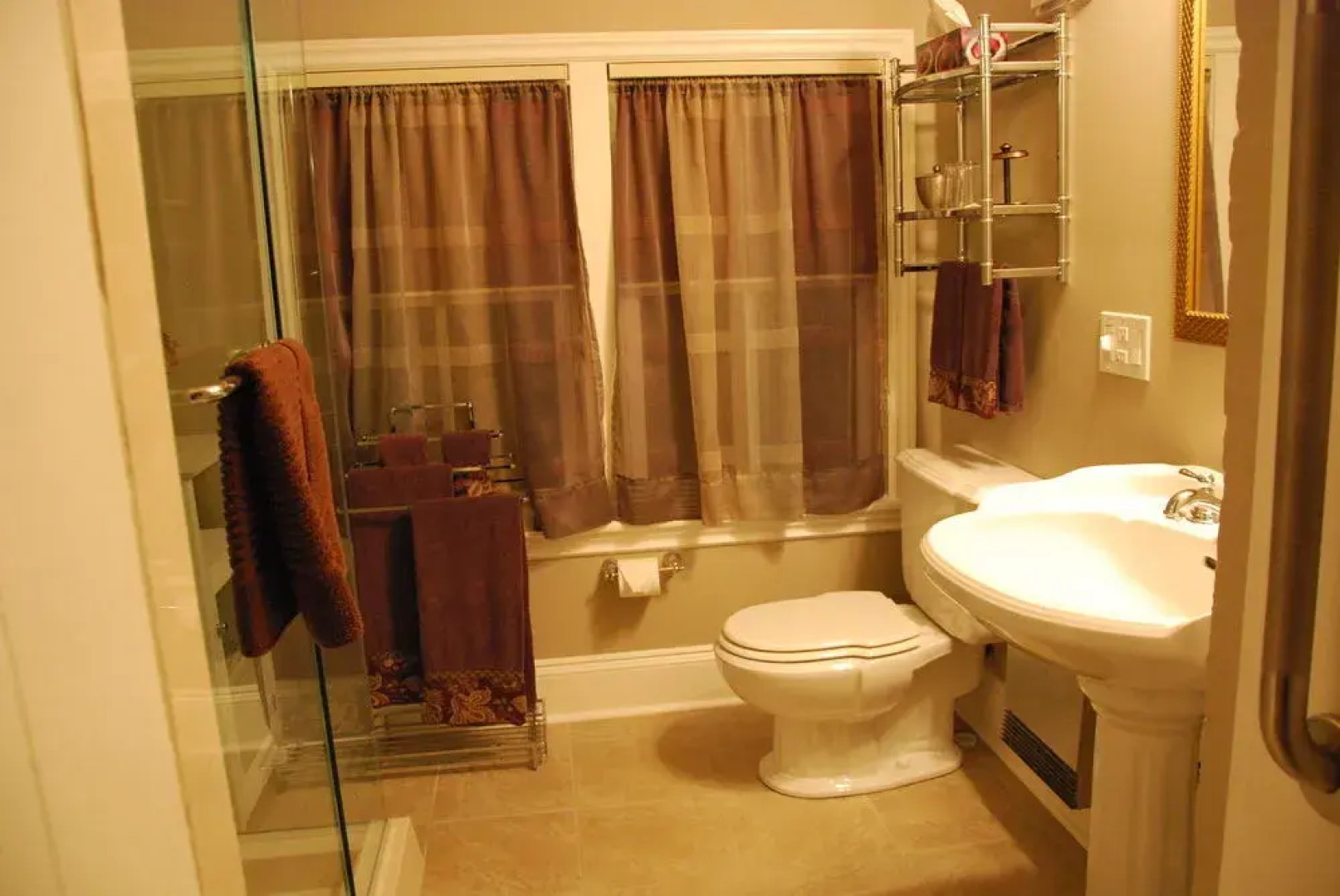 Legacy House Bed and Breakfast